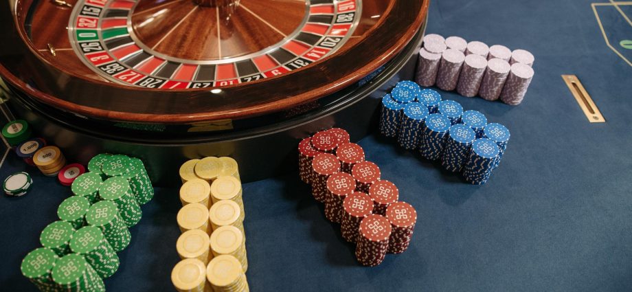 Evaluating Online Betting Sites: A Professional Player's Framework