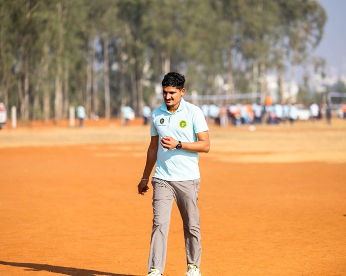 Vaibhav Sooryavanshi vs Mohammed Siraj
